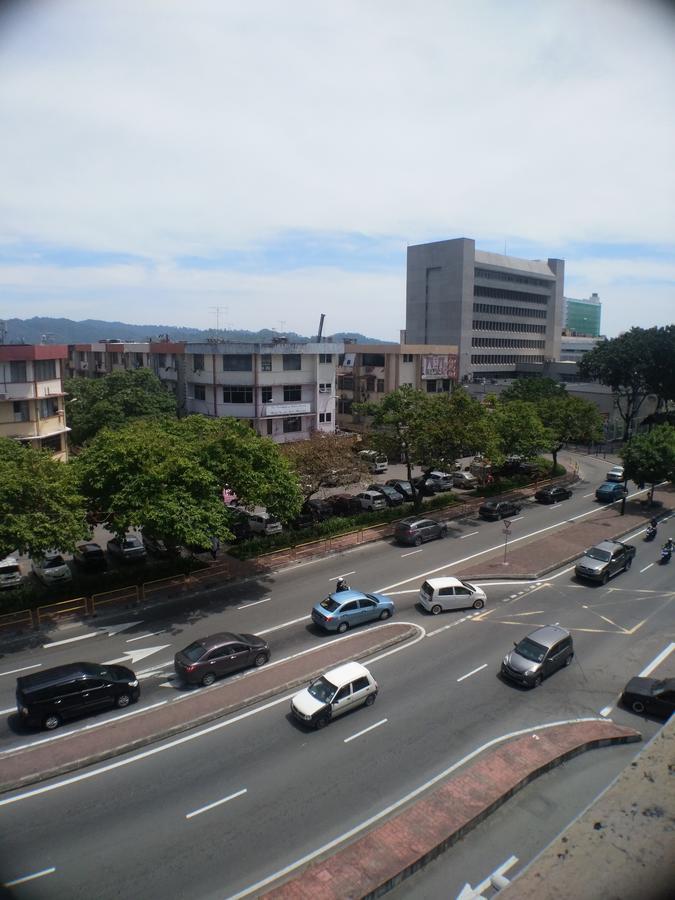 Hotel Truly Asia Kota Kinabalu Exterior photo